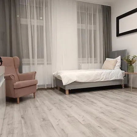 View Saperow - Parter, Przy Centrum Świdnica