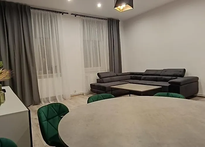 View Saperow - Parter, Przy Centrum * Свидница