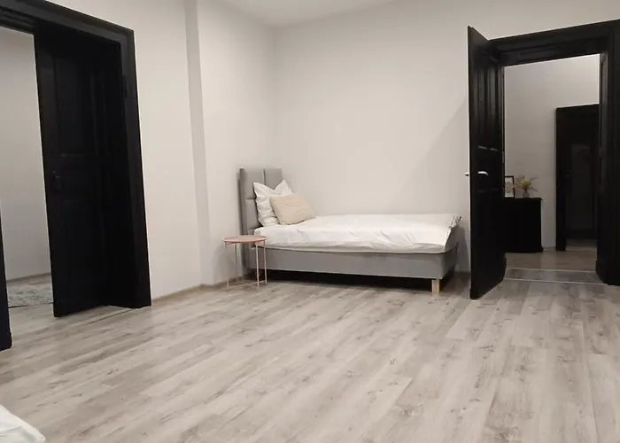 View Saperow - Parter, Przy Centrum * Свидница